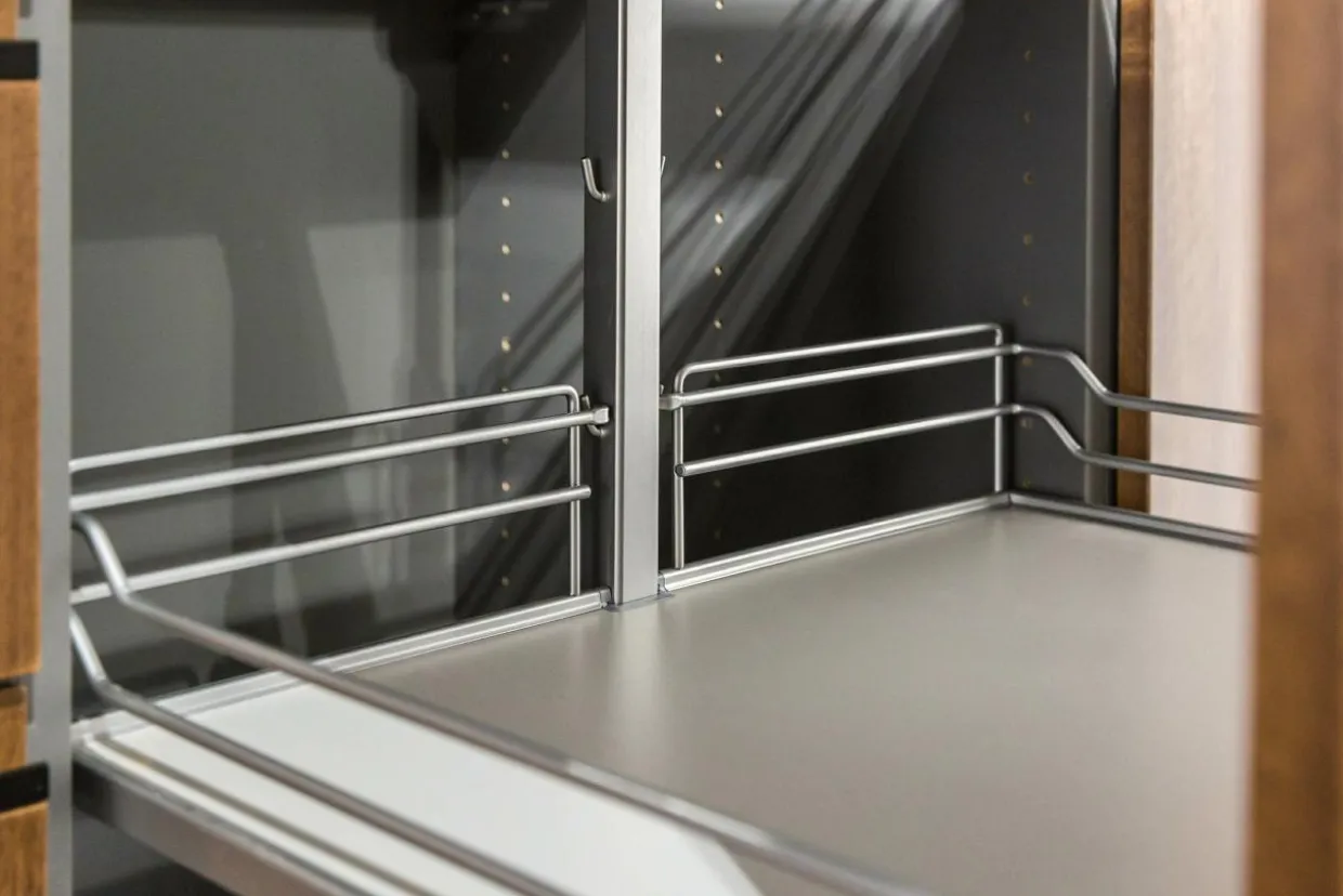 Cargo wysokie do szafki 30 cm, front wysuwny, chrom