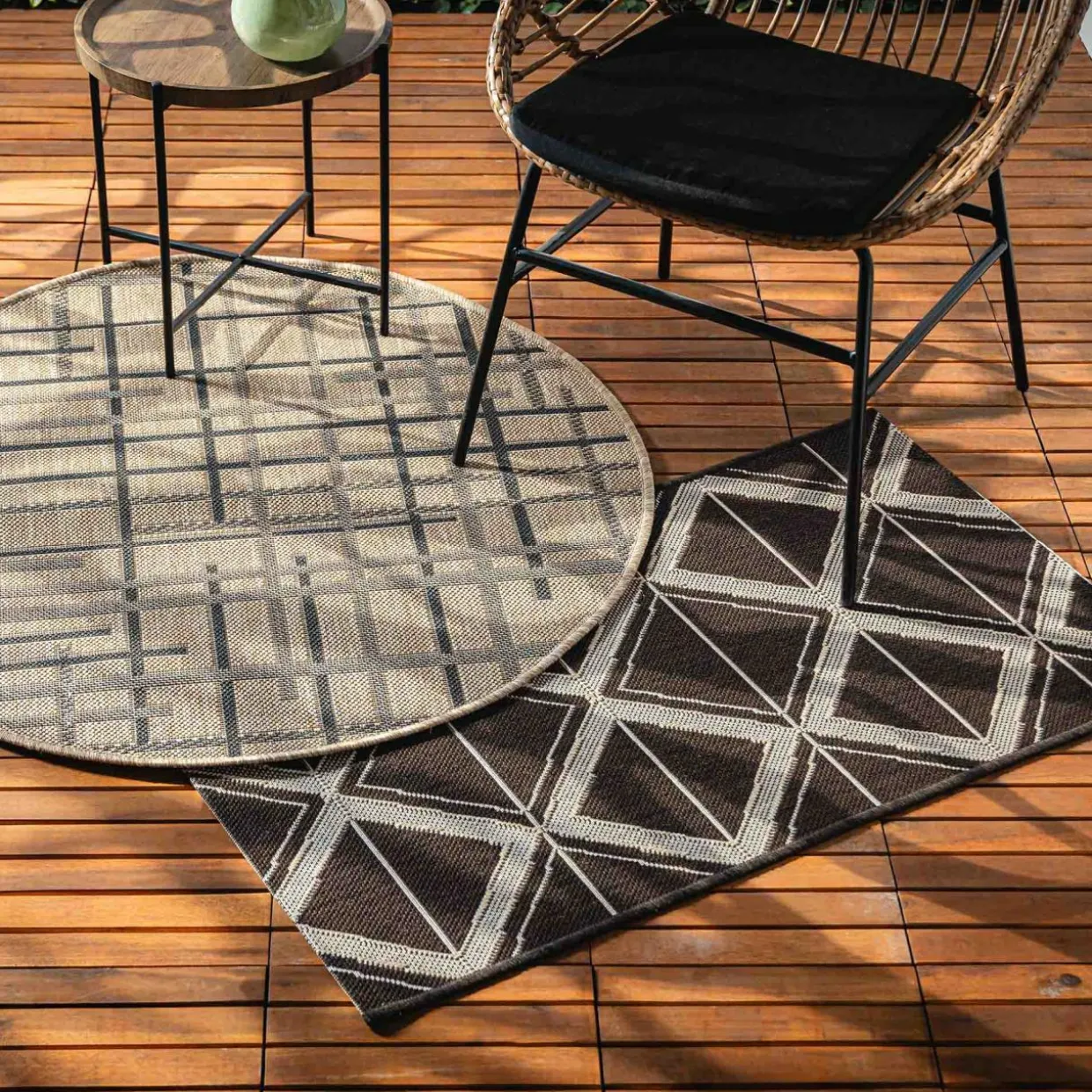 Dywanik geometryczny antracytowy JUTA 40x60 cm