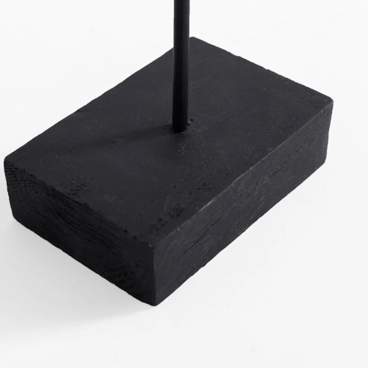 Figurka dekoracyjna czarna 45 cm