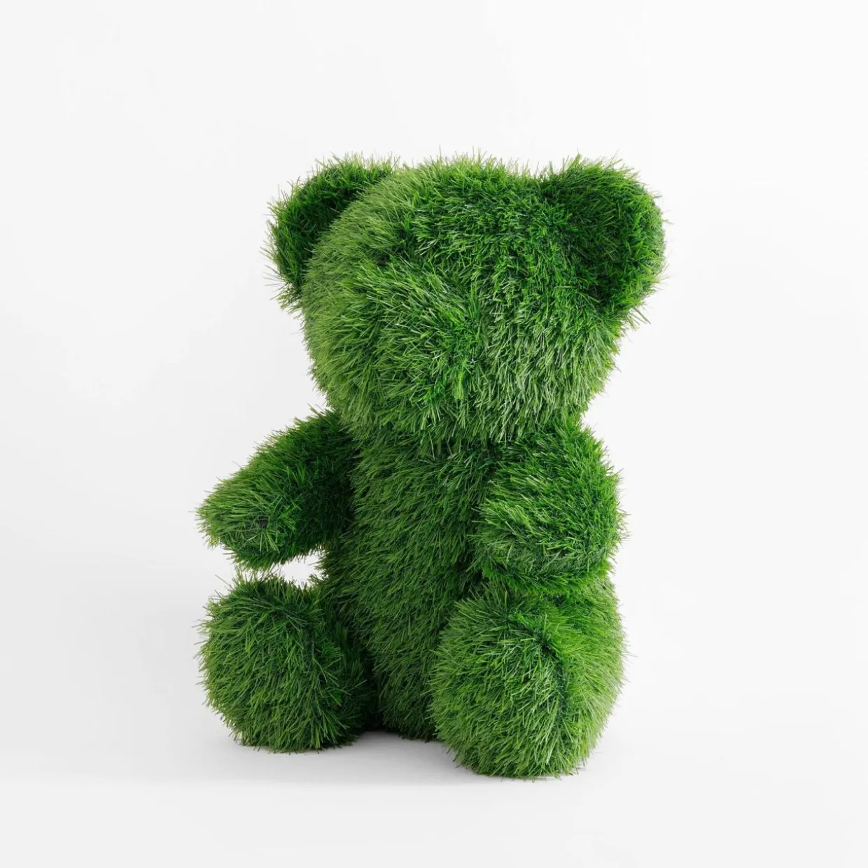 Figurka do ogrodu, miś, sztuczna trawa, 50 cm
