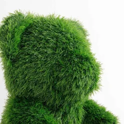 Figurka do ogrodu, miś, sztuczna trawa, 50 cm