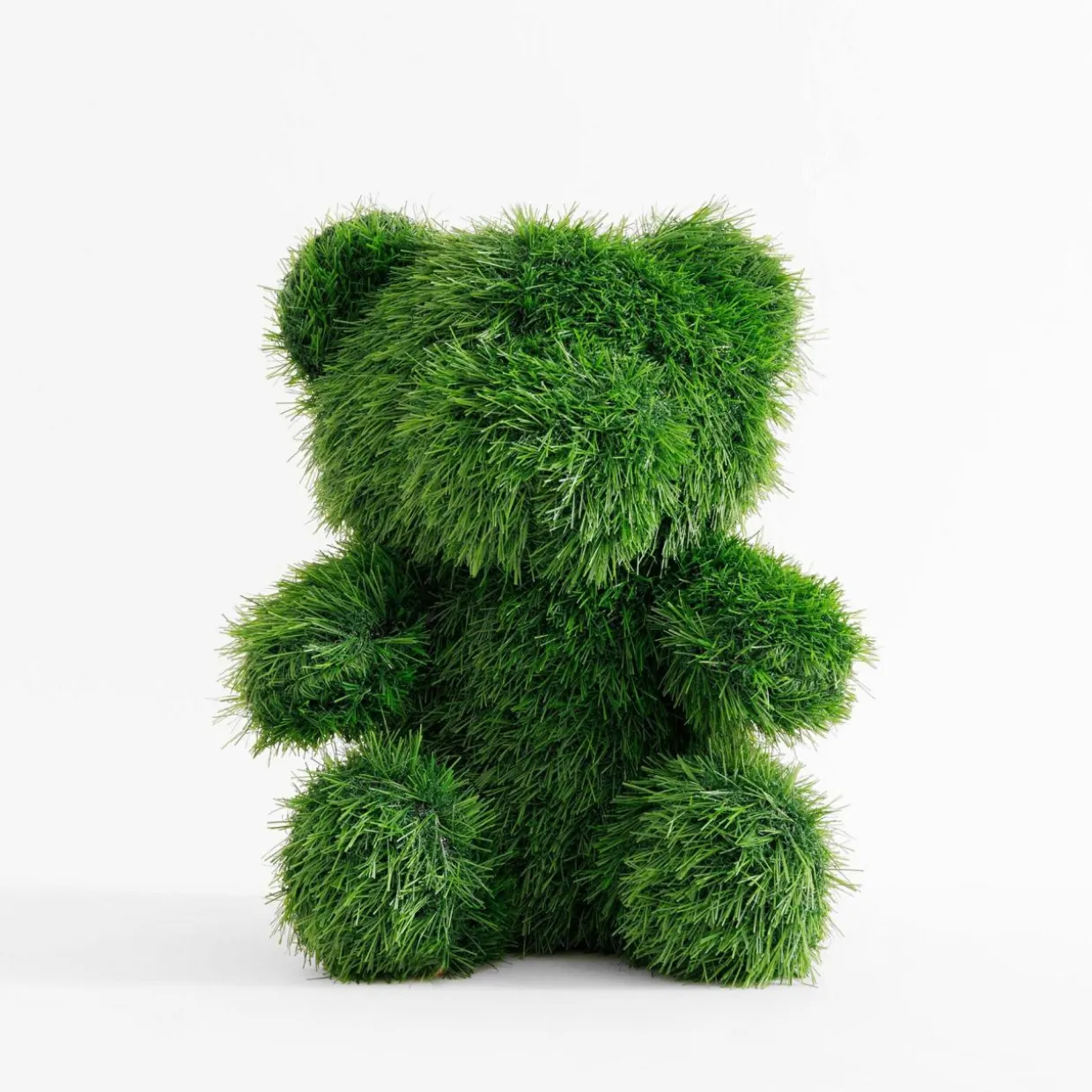 Figurka do ogrodu, miś, sztuczna trawa, 35 cm
