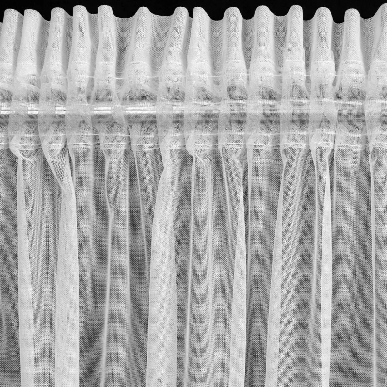 Firana na taśmie biała AMY 300x150 cm