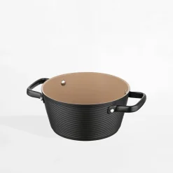 Garnek aluminiowy z pokrywką CARINA BLACK 2,2 l