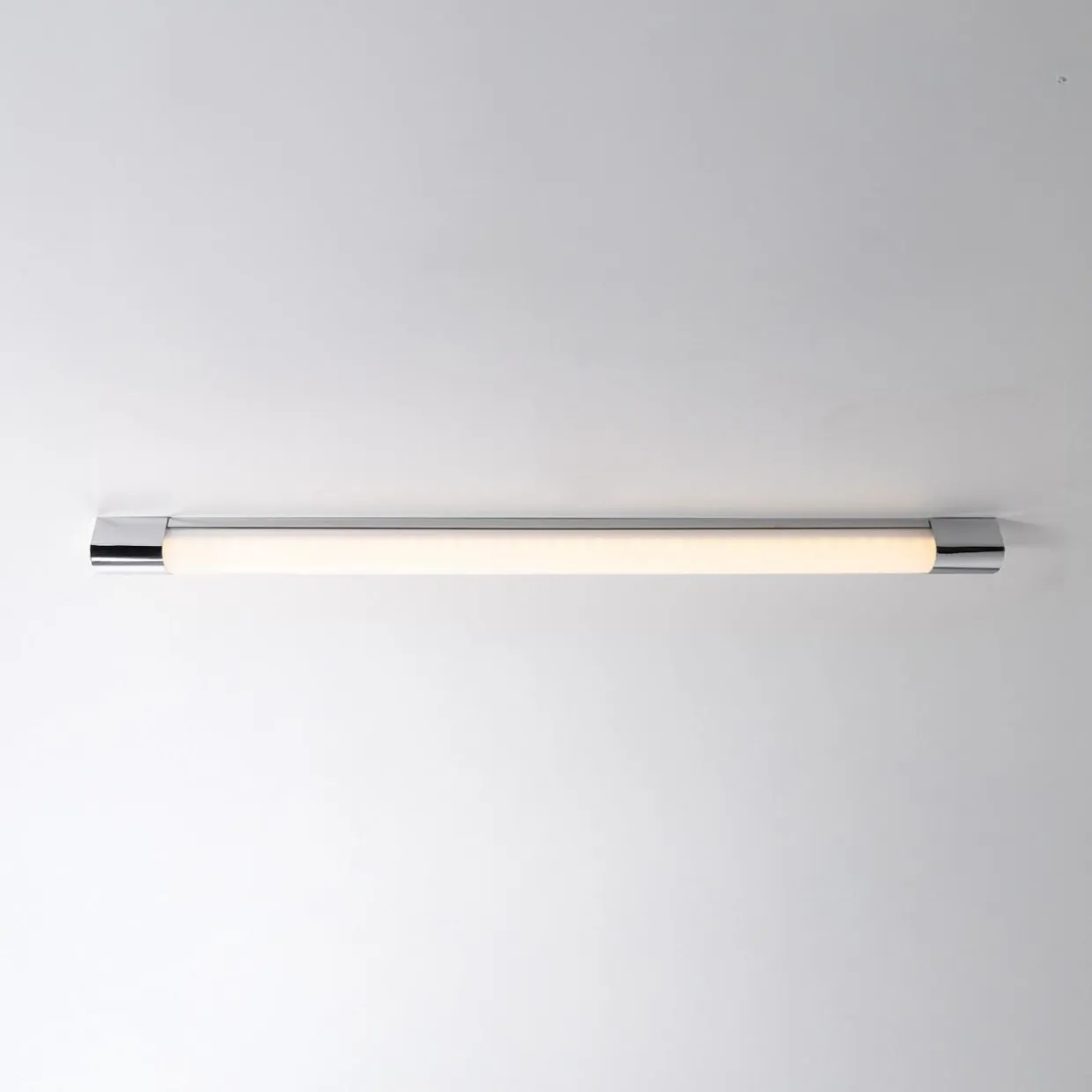Kinkiet łazienkowy LED IP44 chrom PARKS 90,2 cm