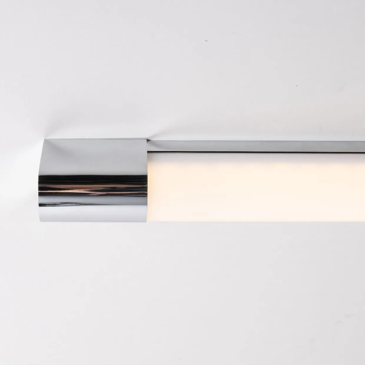 Kinkiet łazienkowy LED IP44 chrom PARKS 90,2 cm