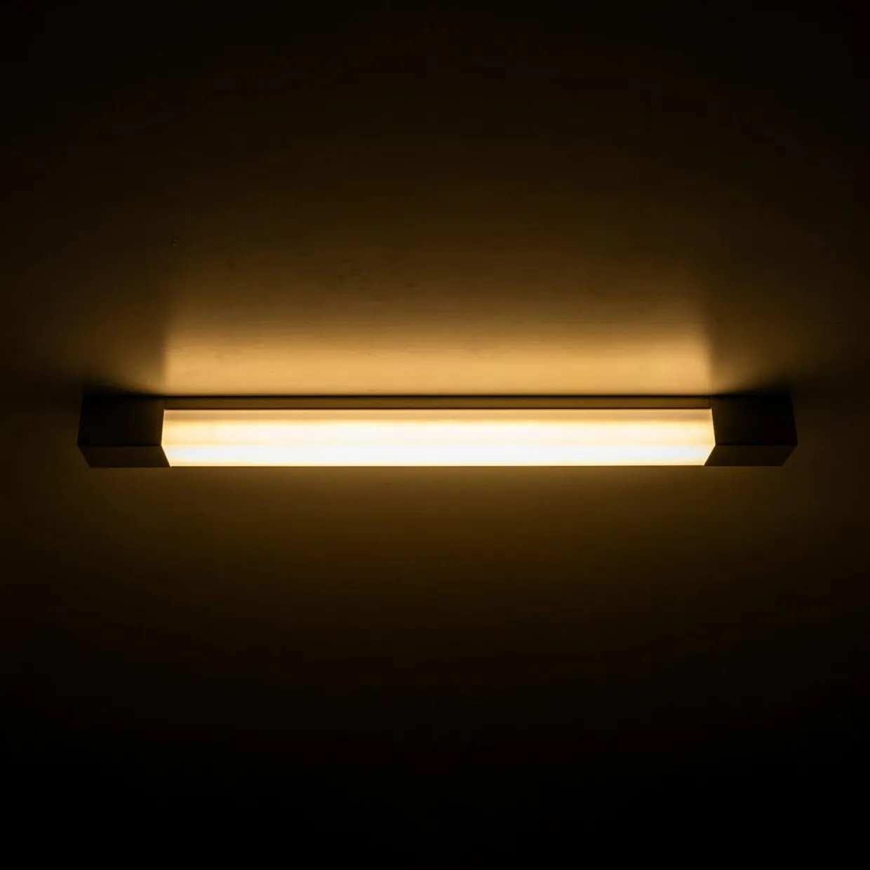 Kinkiet łazienkowy LED IP44 nikiel PARKS 60,2 cm