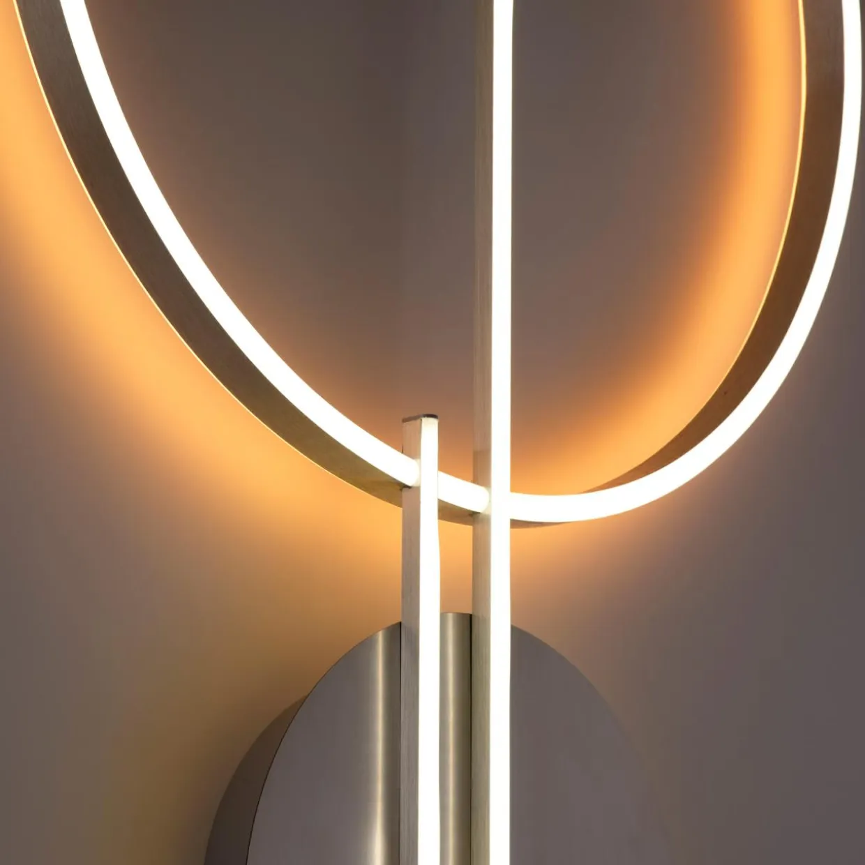 Kinkiet LED RGB Wi-Fi stalowy Q-ARKOA z pilotem