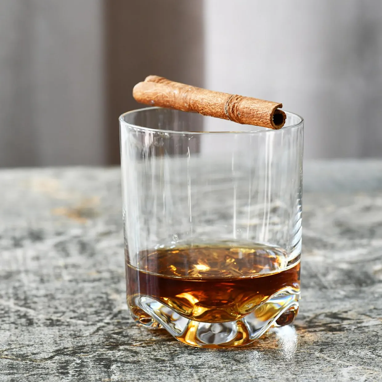 Komplet 6 szklanek do whisky MIXOLOGY 330 ml