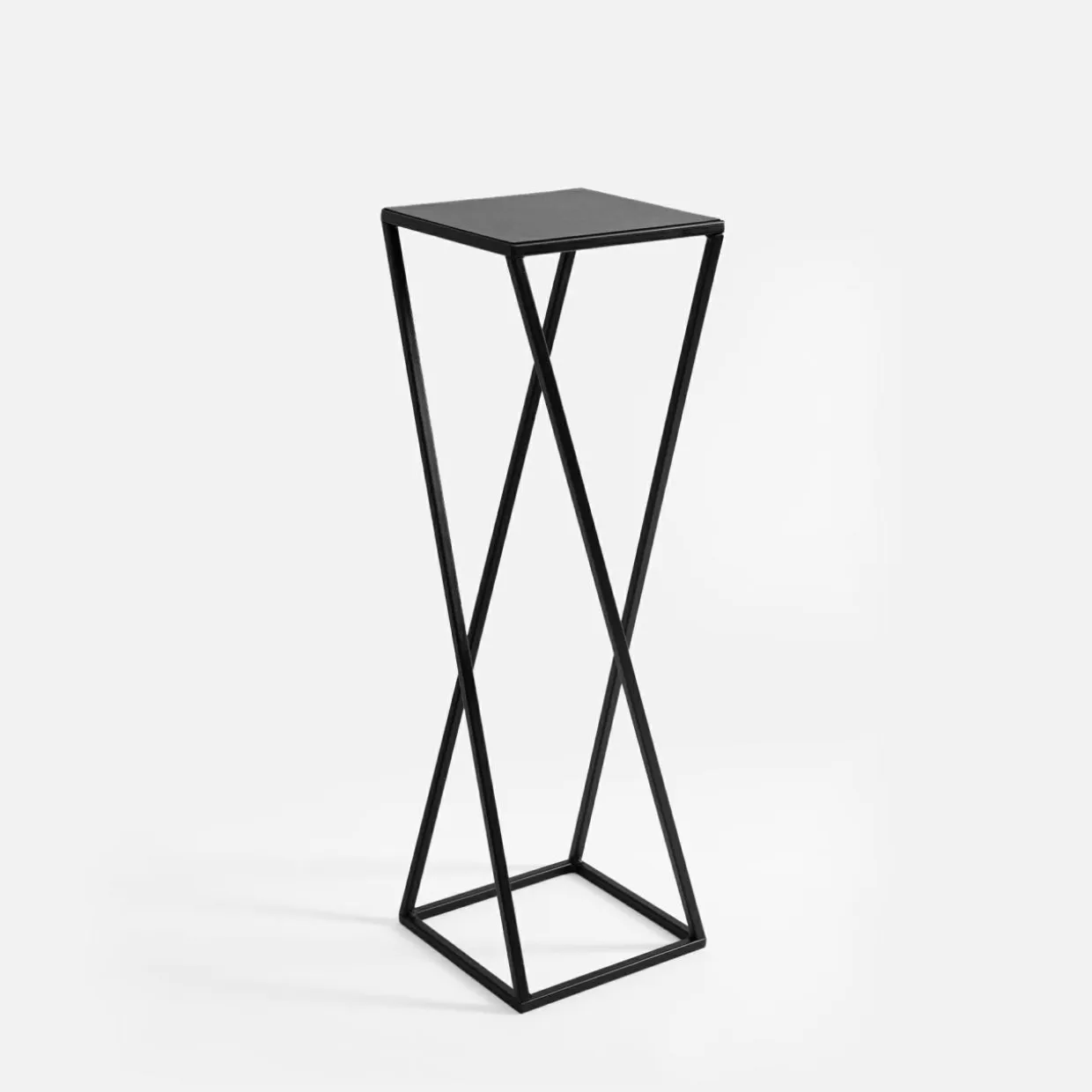 Kwietnik stalowy loftowy czarny ERNEE M 62 cm