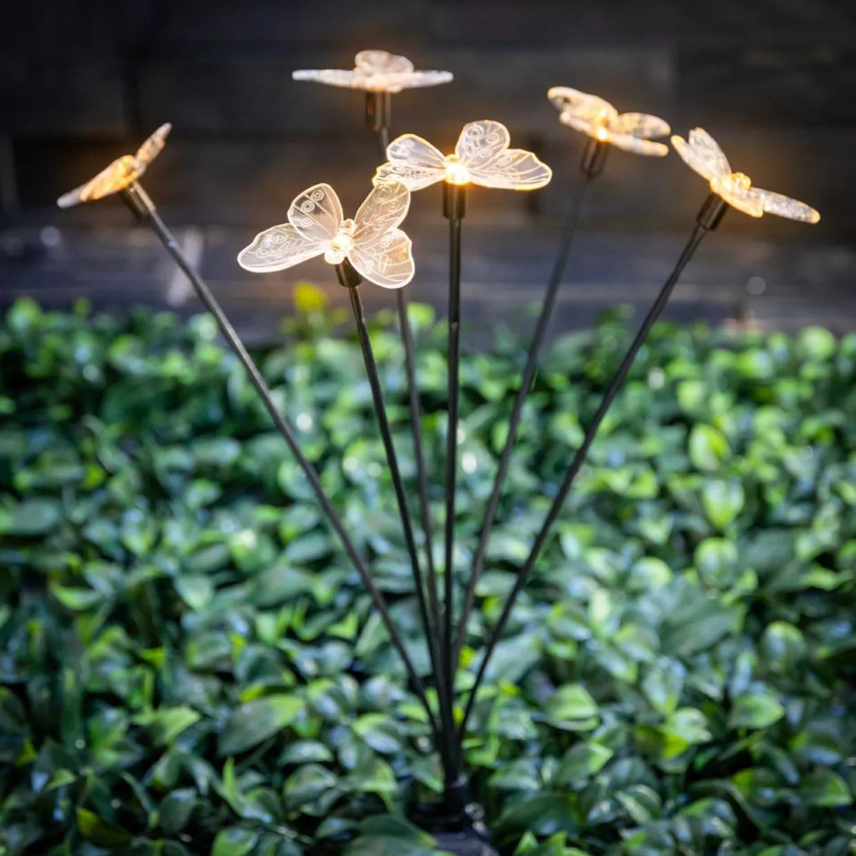 Lampa outdoorowa solarna LED IP44 srebrna MOTYLE