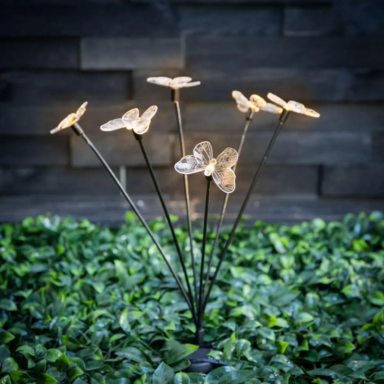 Lampa outdoorowa solarna LED IP44 srebrna MOTYLE