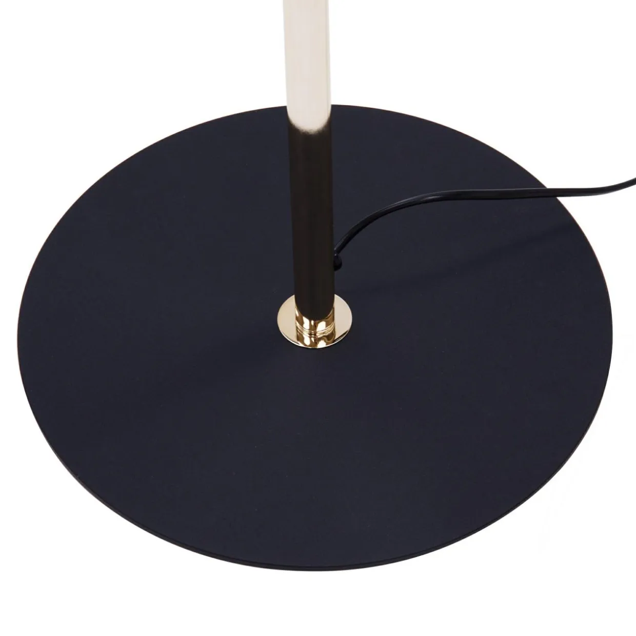 Lampa podłogowa z ozdobnym abażurem czarno-złota ETRO