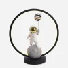 Lampa stołowa dekoracyjna LED ASTRONAUTA z balonem