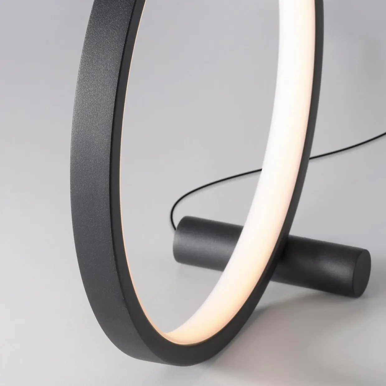 Lampa stołowa LED czarna MINI RITUS