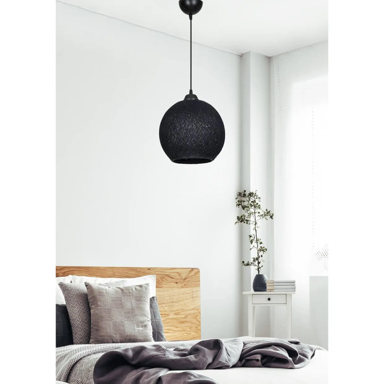 Lampa wisząca boho pleciona czarna YUMAK