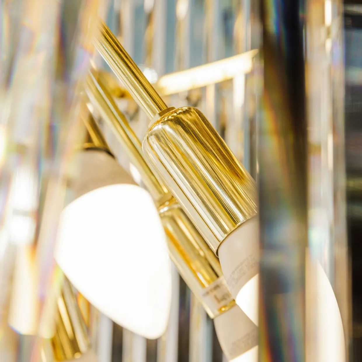 Lampa wisząca do salonu glamour złota LUXE 160 cm