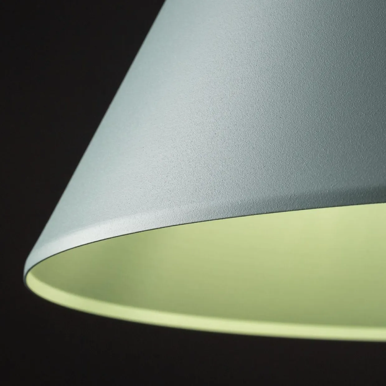 Lampa wisząca geometryczna miętowa CONO