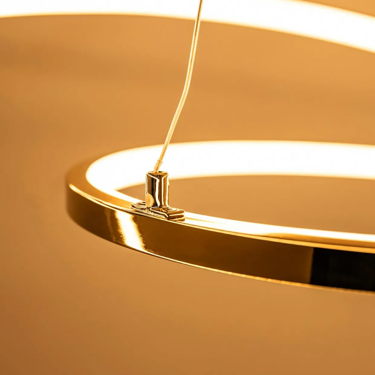 Lampa wisząca LED CHOLET wstęga złota