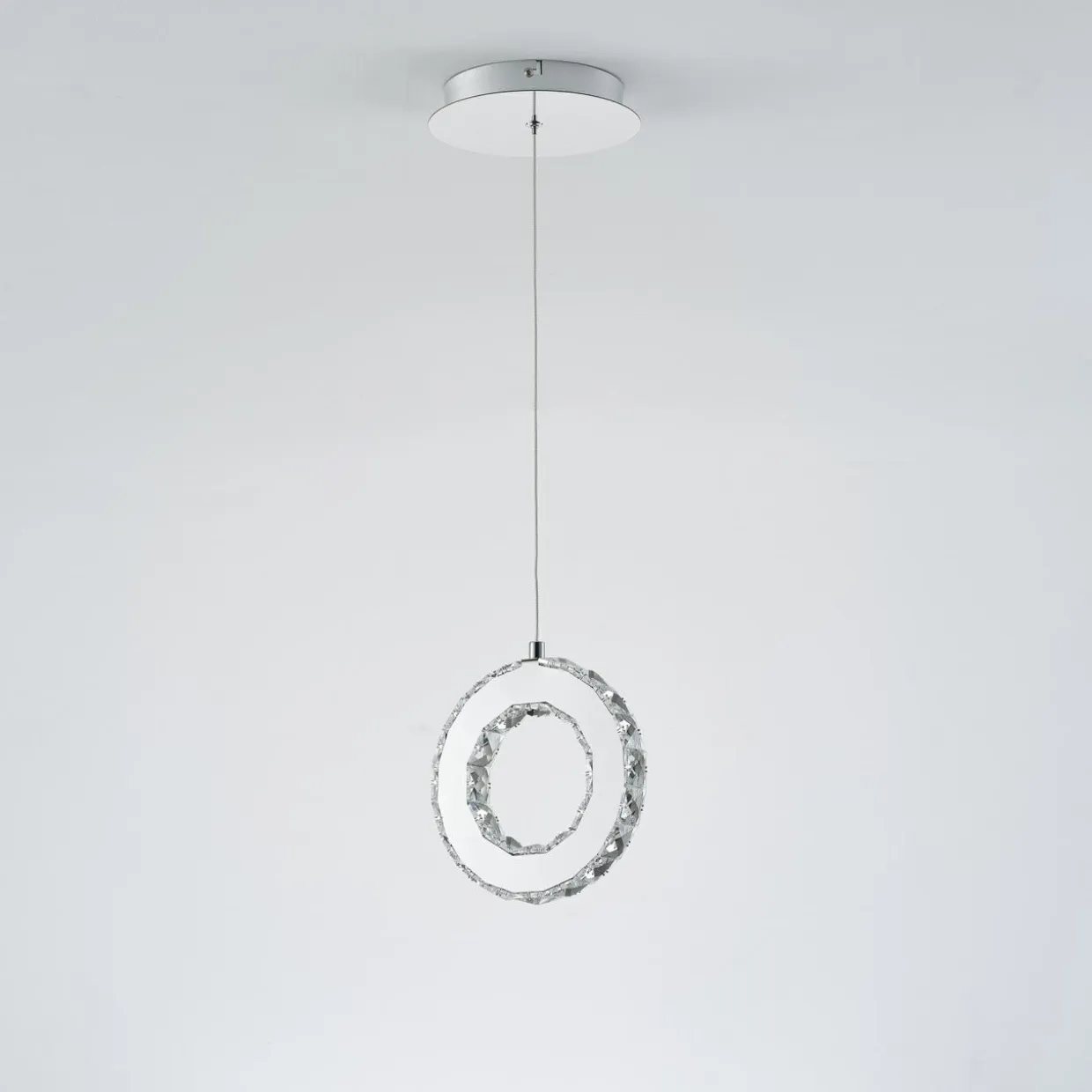 Lampa wisząca LED pierścień chrom GIRONA