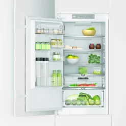 Lodówka do zabudowy 6 zmysł WHIRLPOOL WHC18T322