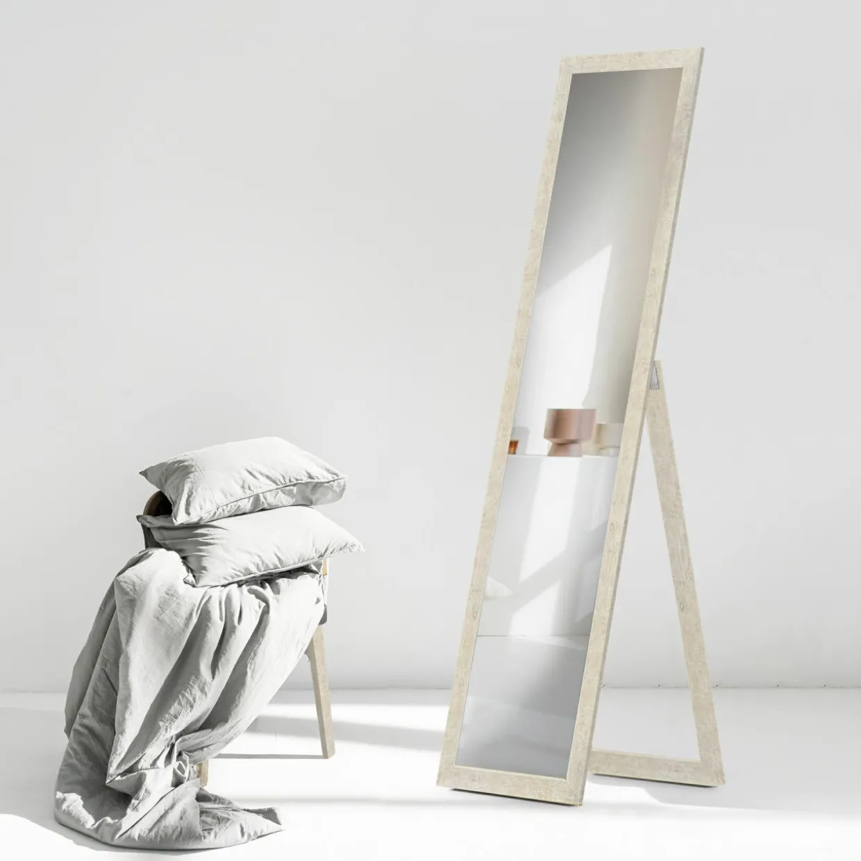 Lustro stojące w dębowej ramie SLIM 40x160 cm
