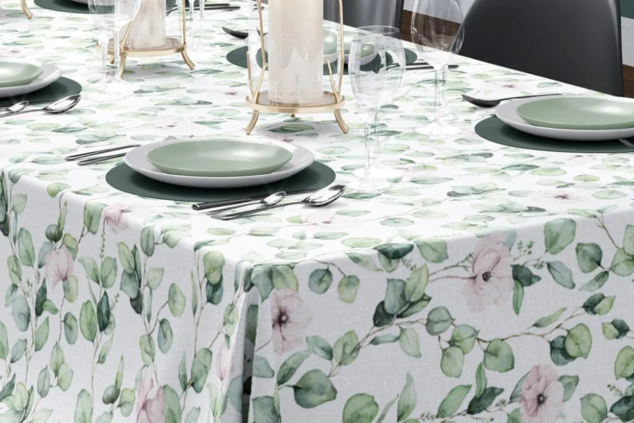 Obrus plamoodporny w zielone kwiaty 140x280 cm