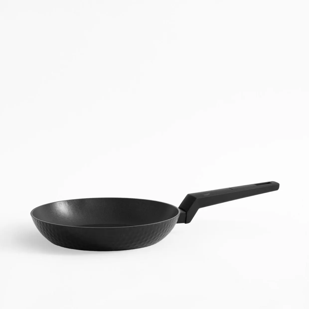 Patelnia na indukcję czarna OLIO 24 cm