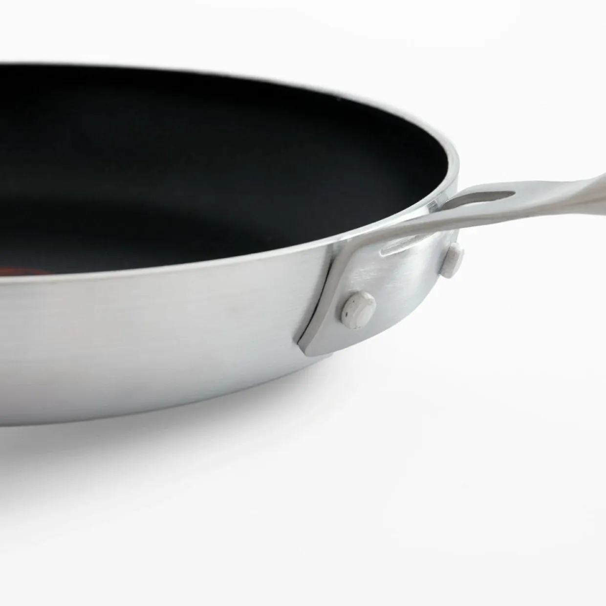 Patelnia ze wskaźnikiem nagrzania i powłoką Ilag DOTT 24 cm