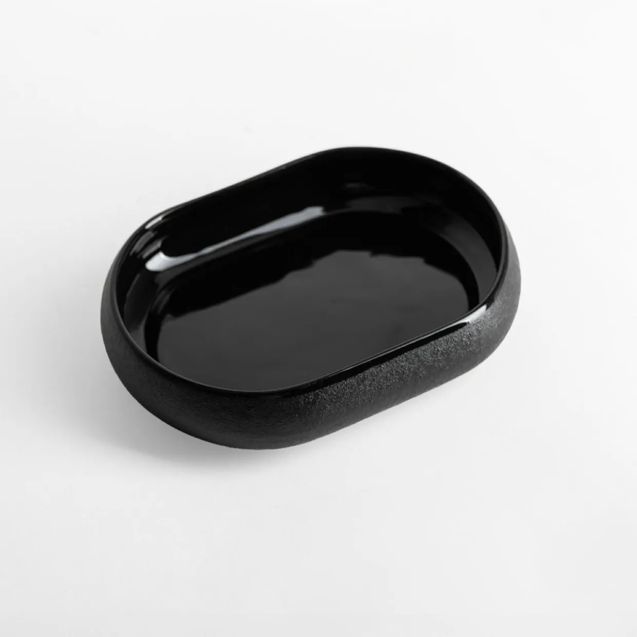 Patera owalna czarna 17,8 cm