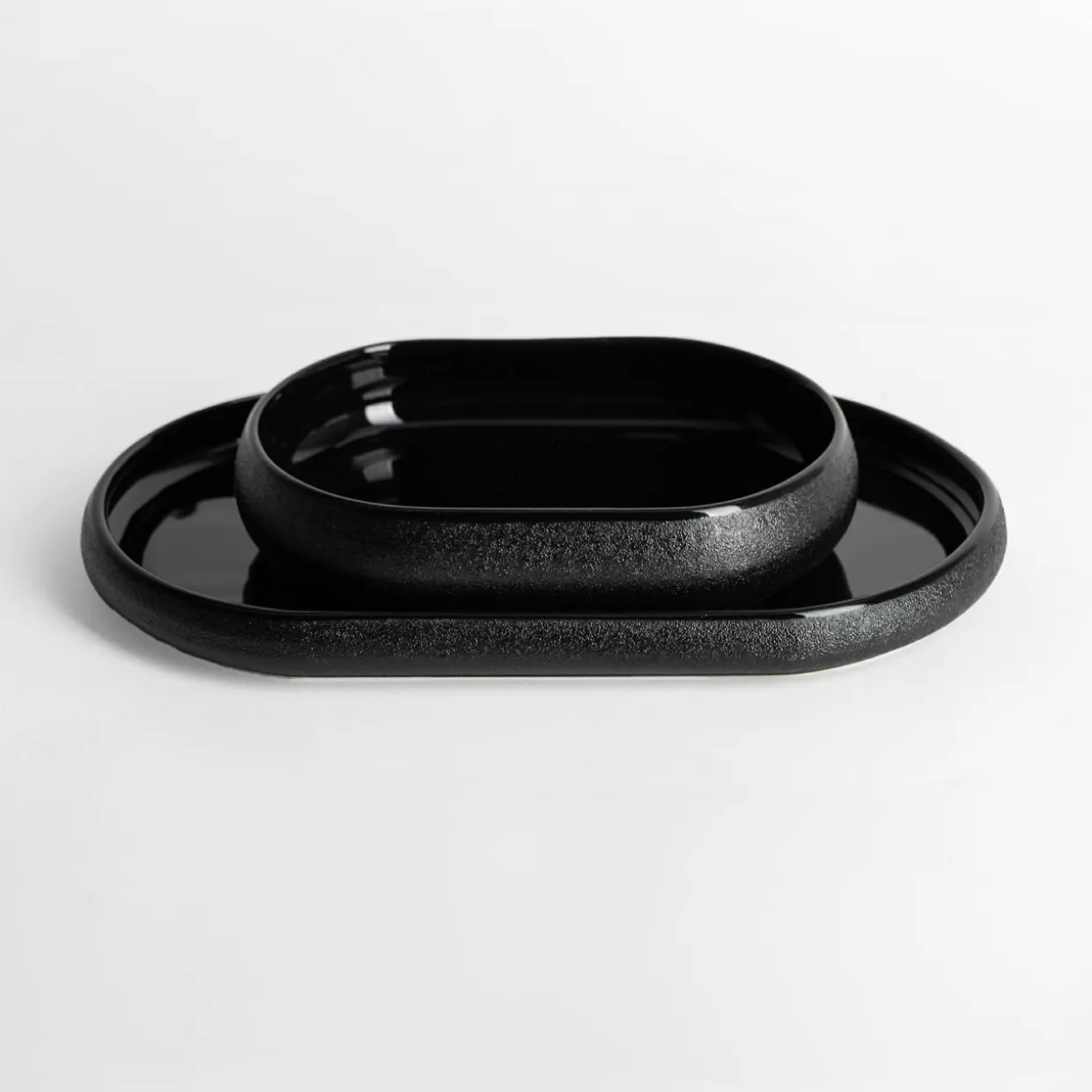 Patera owalna czarna 17,8 cm
