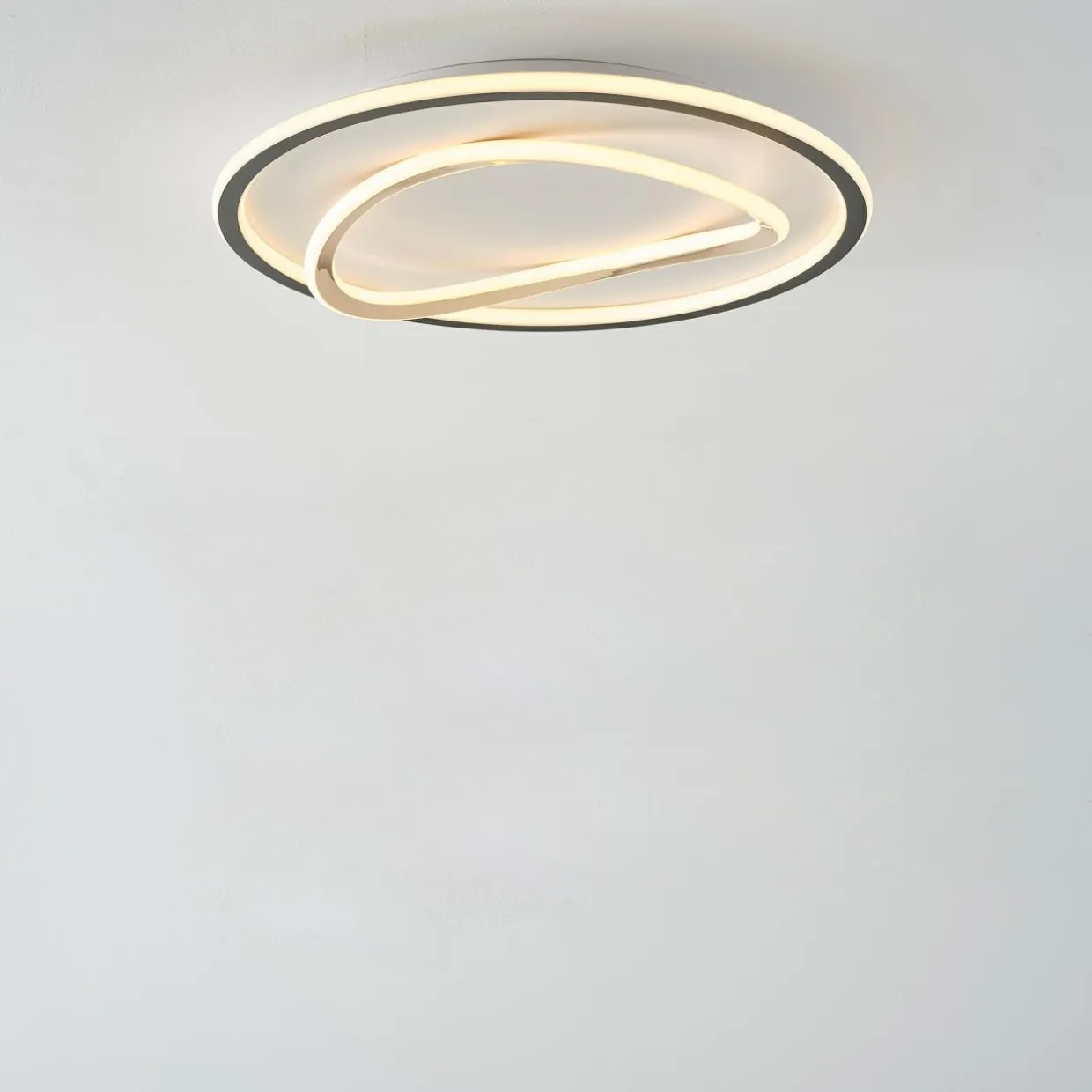 Plafon LED okrągły czarno-złoty LENS 50 cm