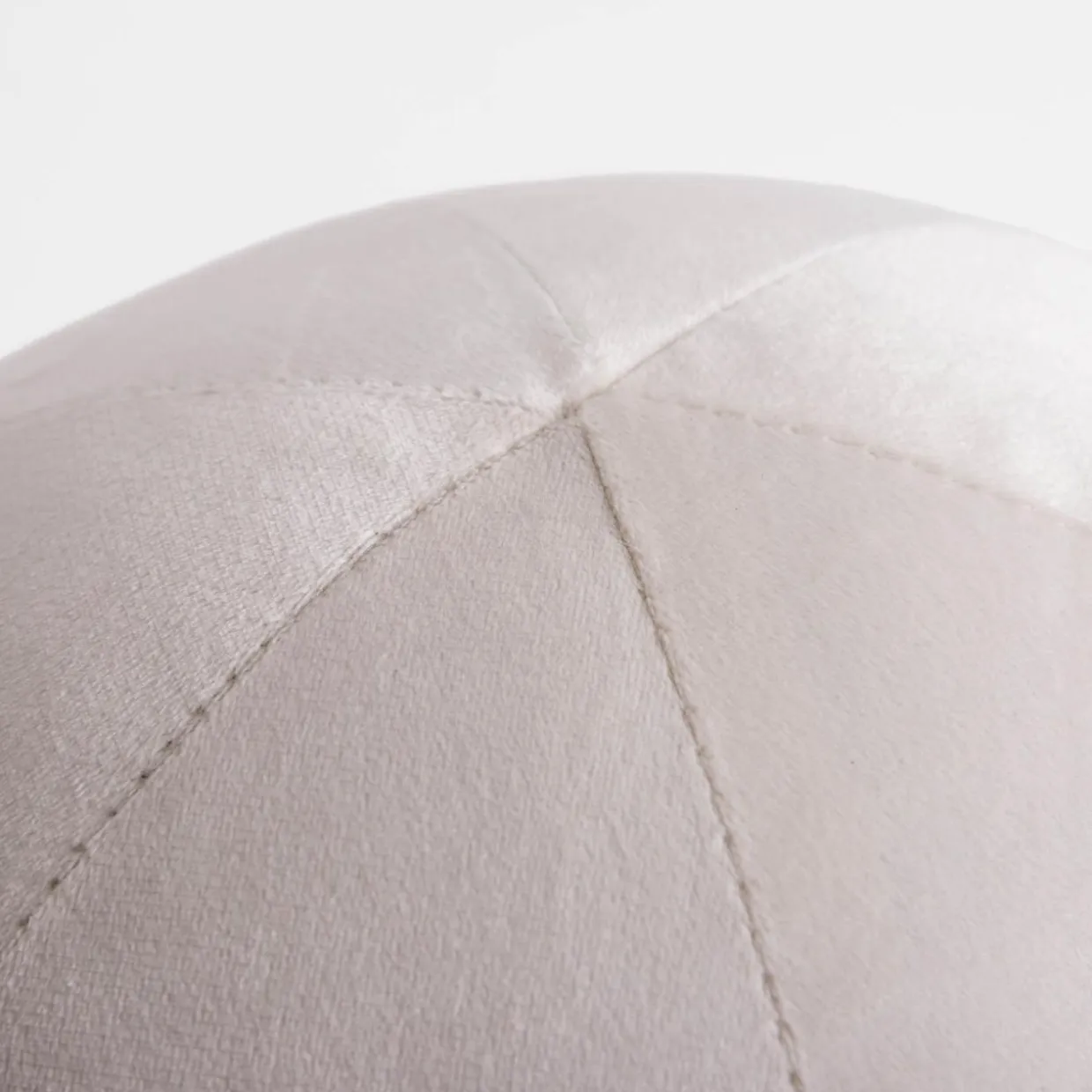Poduszka dekoracyjna kremowa SPHERE 27 cm