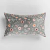 Poszewka dekoracyjna w kwiaty szara DAISY 30x50 cm