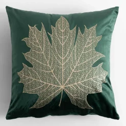 Poszewka dekoracyjna w złoty liść zielona MAPLE 45x45 cm