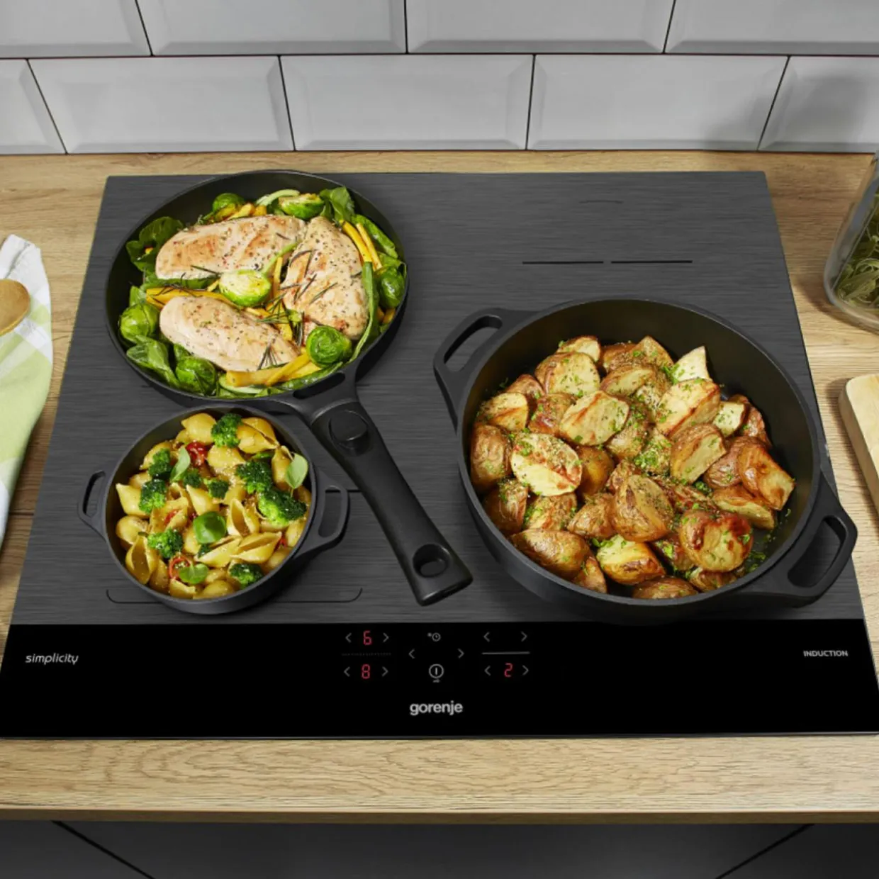 Płyta indukcyjna czarna GORENJE GI6421SYB