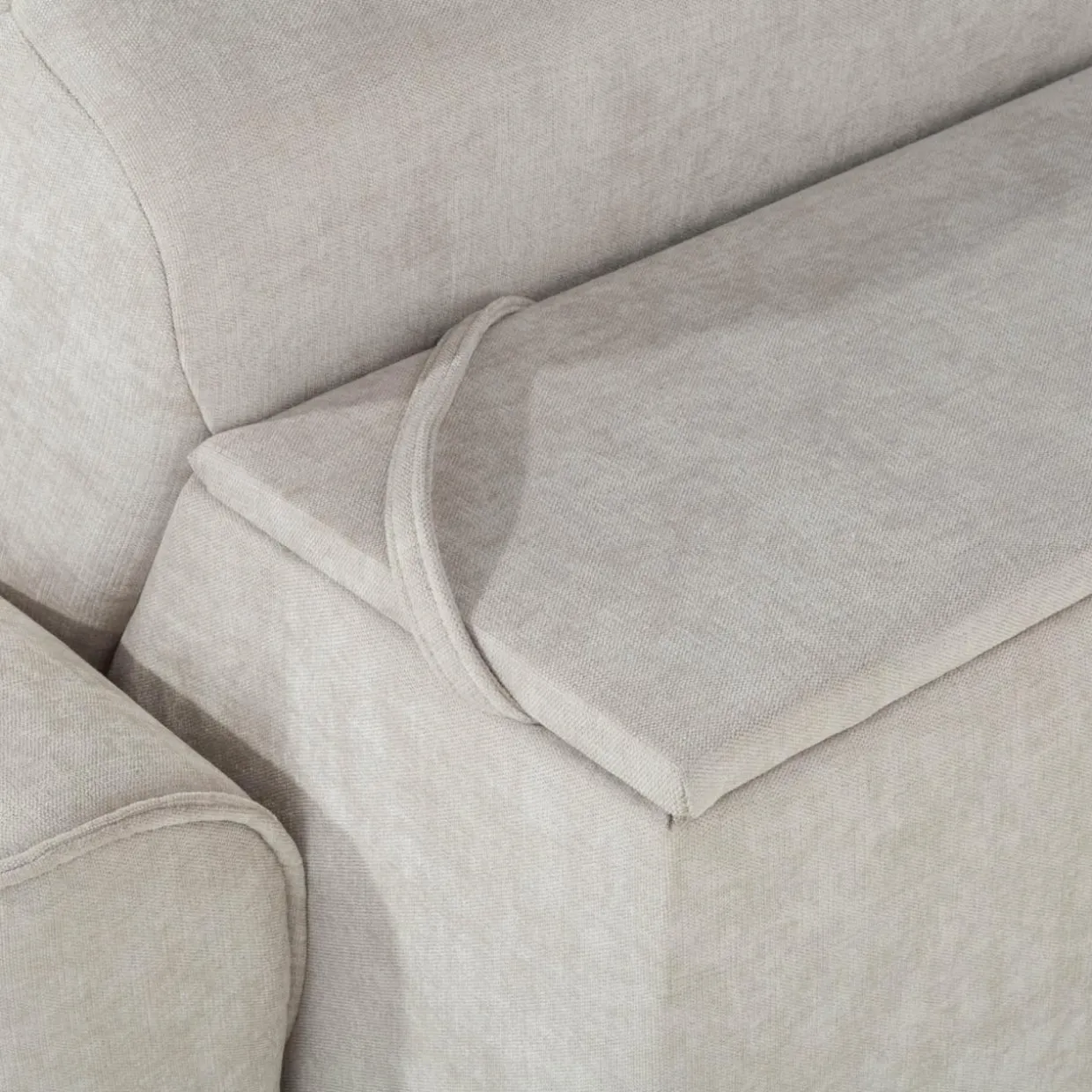 Sofa ze stelażem włoskim jasnoszara MONO II