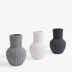 Wazon ceramiczny czarny 19,8 cm