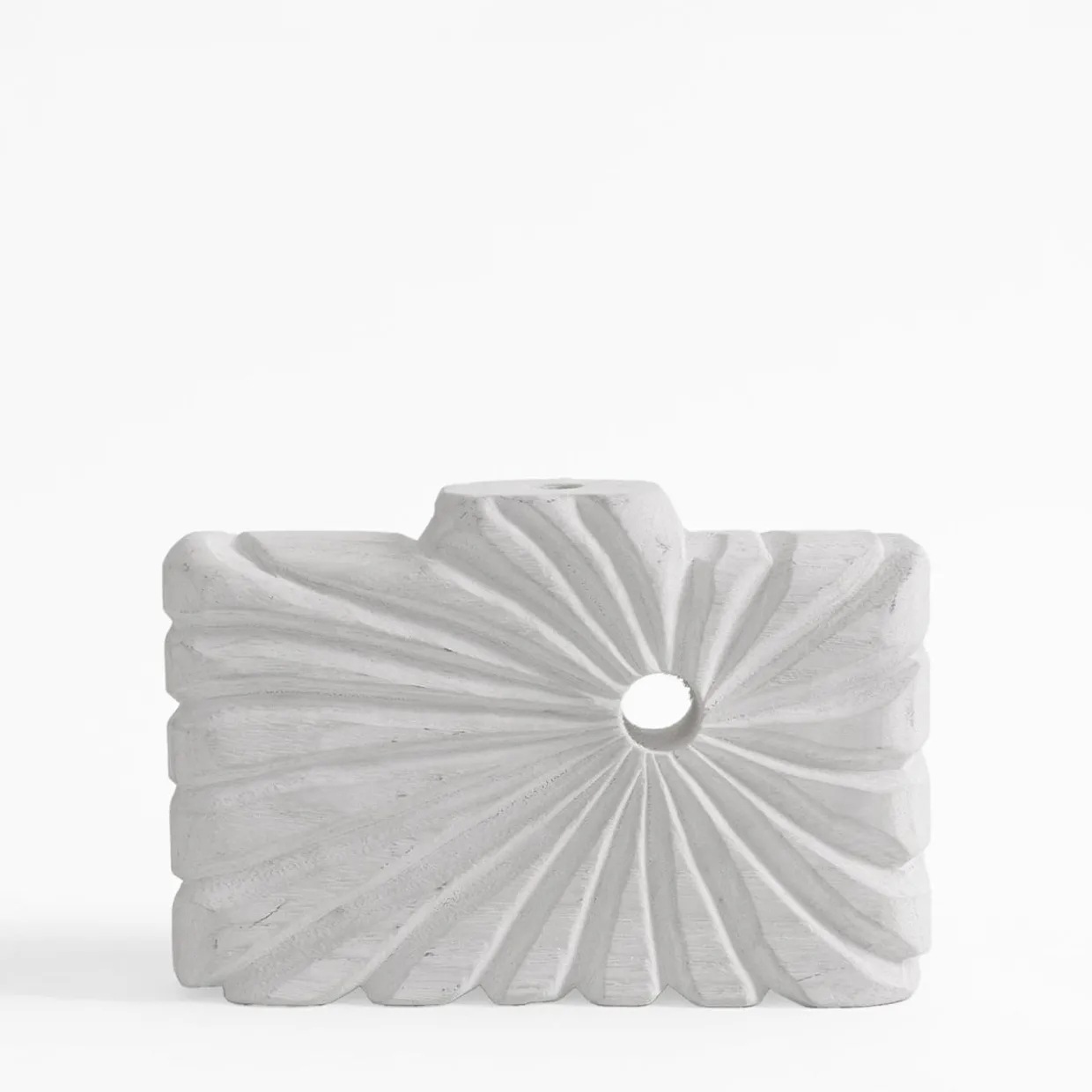 Wazon żłobiony biały 18 cm