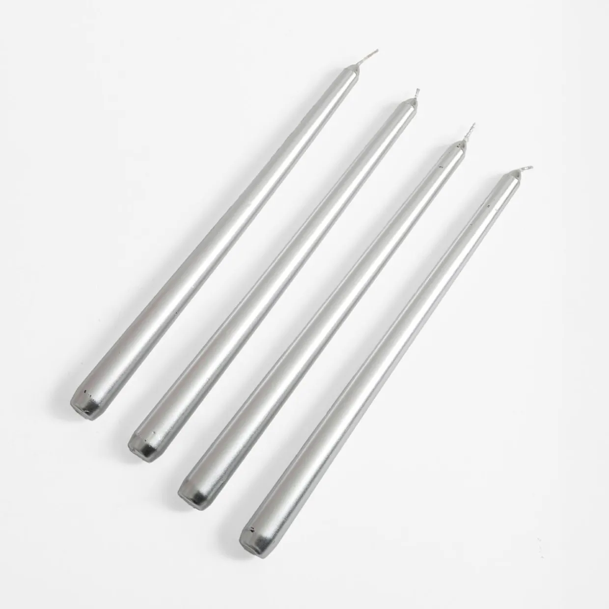 Świece stożkowe srebrne 30 cm, 4 sztuki